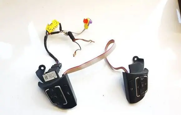 Volkswagen PASSAT B7 Steering wheel buttons/switches 3C8959537D