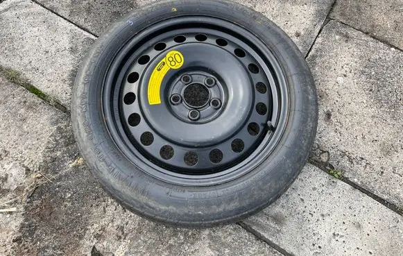 Chrysler 300 - 300C R18 spare wheel 