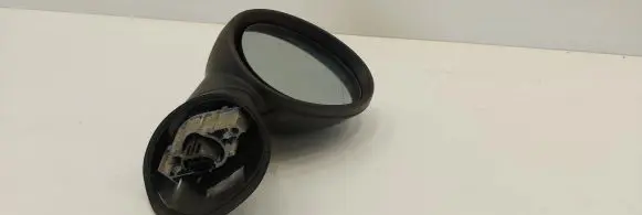Mini Cooper Countryman R60 Front door electric wing mirror