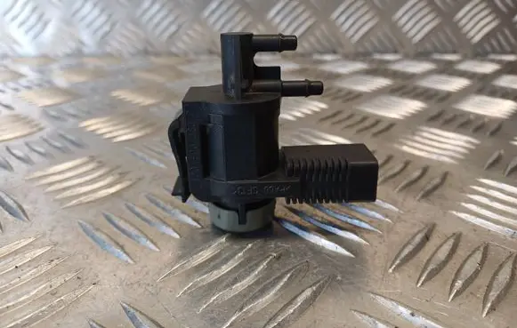 Audi A6 S6 C6 4F Turbo solenoid valve 1J0906283C