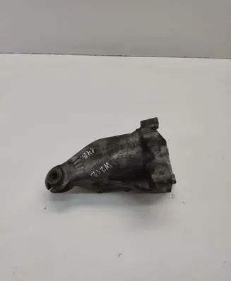 Mercedes-Benz E W212 Engine mounting bracket A6512233404