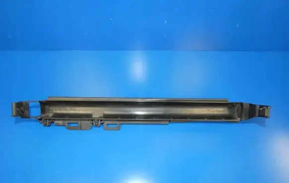 Mercedes-Benz E A207 Radiator mount bracket 0477902903