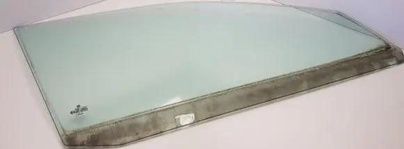 Volkswagen Polo III 6N 6N2 6NF Front door window glass four-door