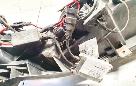 Volvo XC70 Headlight ballast module Xenon 