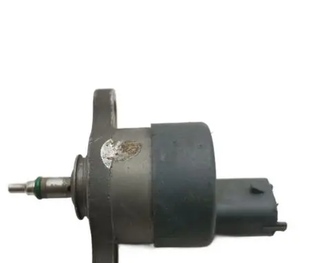 BMW X3 E83 Vacuum valve 0281002480T