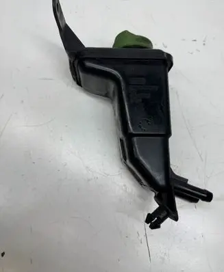 Audi A4 S4 B7 8E 8H Power steering fluid tank/reservoir 8E0422373