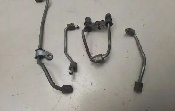 Honda Civic Fuel injector supply line/pipe 