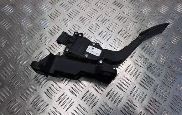 Nissan Navara D40 Accelerator throttle pedal 6PV03390102