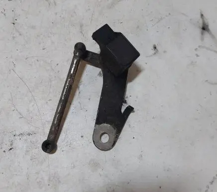 BMW 5 E60 E61 Front height sensor lever 1093697