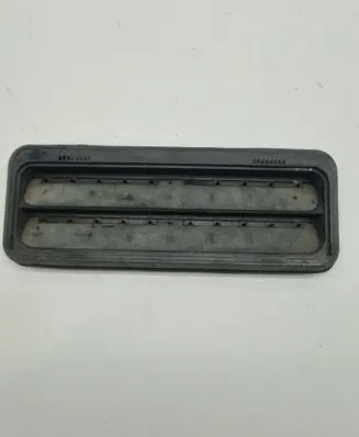 Maserati Ghibli Quarter panel pressure vent 15143604