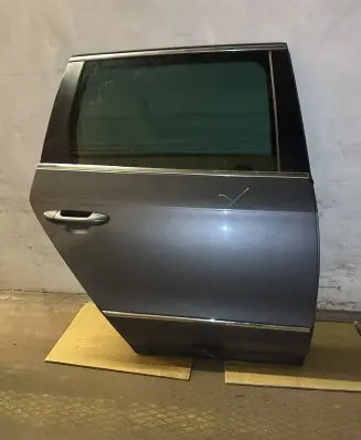 Volkswagen PASSAT B6 Rear door 3C4839756H