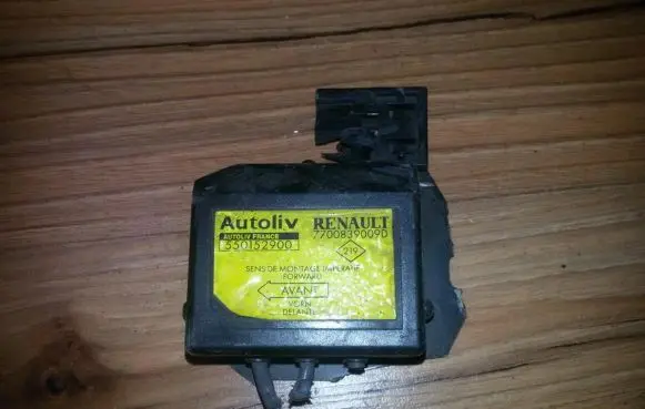 Renault 19 Airbag control unit/module 7700839009d 550152900