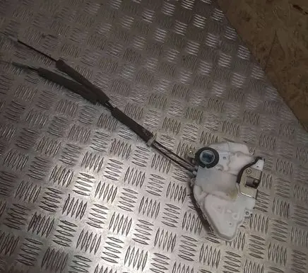 Honda Civic Front door lock