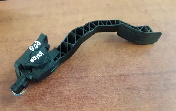 Peugeot 206 Accelerator throttle pedal 0280752237