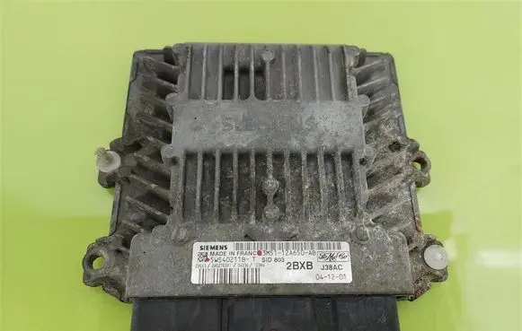 Ford C-MAX I Engine control unit/module 5WS40211BT