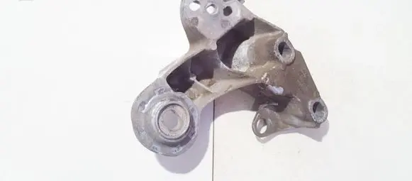 Audi A6 S6 C5 4B Engine mounting bracket 4b0199352b