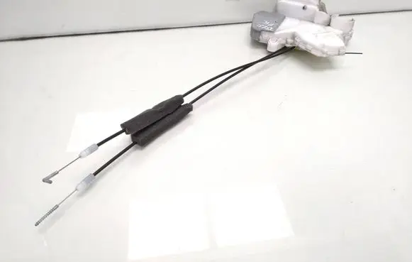 Honda CR-V Front door lock 72151SWAE1 72151-SWA-E1