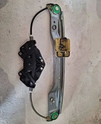 Volvo S60 Rear window lifting mechanism without motor 921043102