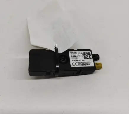 BMW 2 F44 Aerial antenna amplifier 8795939