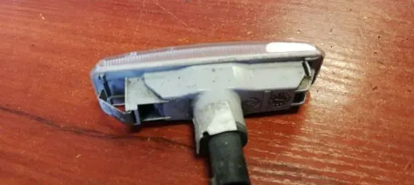 BMW 5 E39 Front fender indicator light 9407958