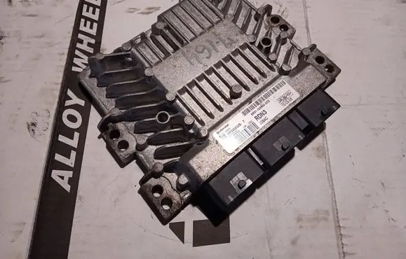 Ford Focus Engine control unit/module 5WS40832BT 6M5112A650AKB