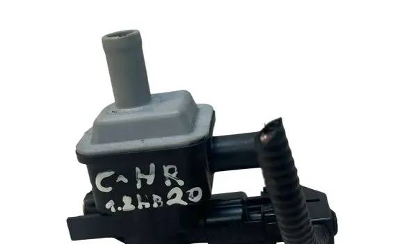Toyota C-HR I Vacuum valve 9091012279 1362007110