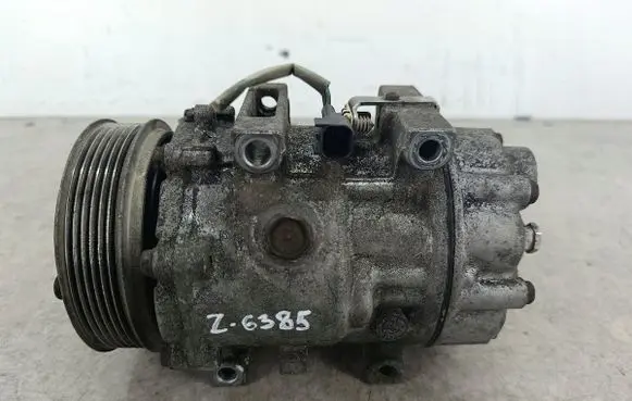 Volvo V50 Air conditioning (A/C) compressor (pump) 