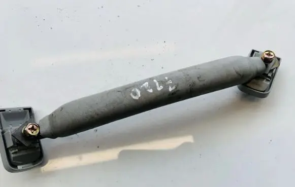 Toyota Avensis Verso Front interior roof grab handle