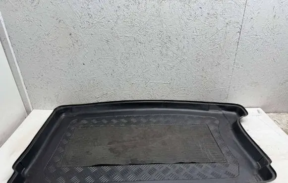 Seat Arona Rubber trunk/boot mat liner 