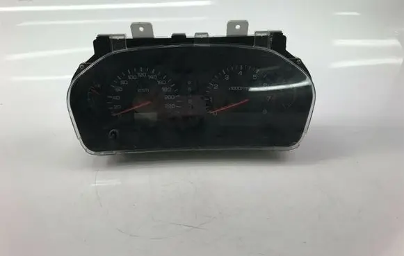 Mitsubishi Space Wagon Speedometer (instrument cluster) 769922241 S1135
