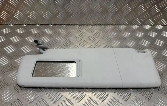 Volkswagen Tiguan Sun visor