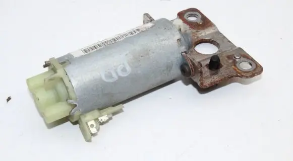 Jaguar XF X250 Seat adjustment motor 9X23F61644CA