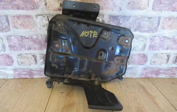 Nissan Note (E12) Battery box tray 