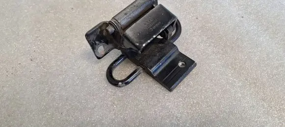 Audi 100 S4 C4 Front door lower hinge 4A0833412A