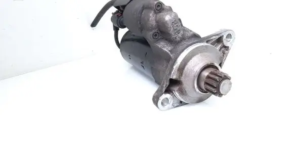 Volkswagen PASSAT CC Starter motor 02E911024A