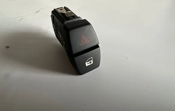 BMW 5 F10 F11 Hazard light switch 9161896