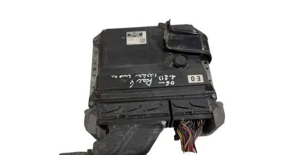 Toyota RAV 4 (XA30) Engine control unit/module 8966142C10 1758007743