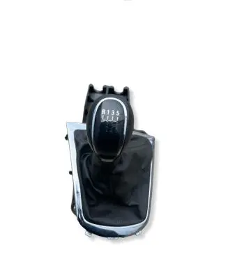 Opel Antara Gear shifter/selector 8126201000