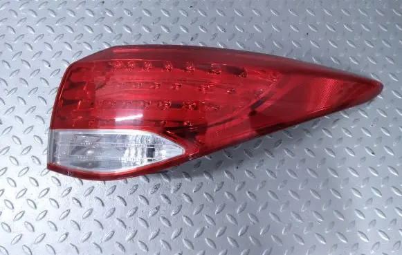 Hyundai i40 Rear/tail lights 924023Z000