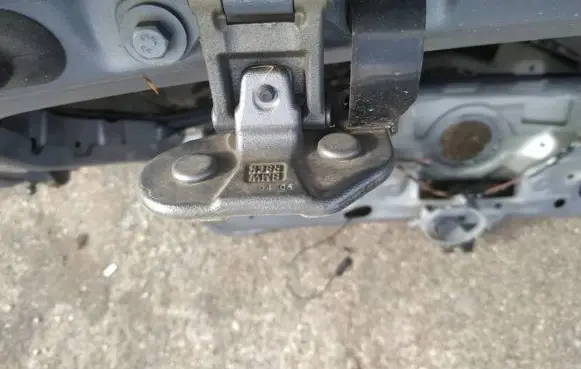 BMW 1 E81 E87 Tailgate/trunk/boot hinge
