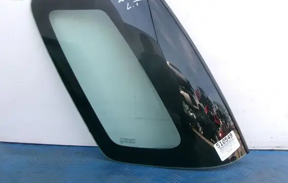 Fiat Sedici Rear side window 