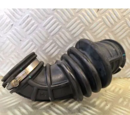 Ford Focus Air intake hose/pipe AV619C623GA