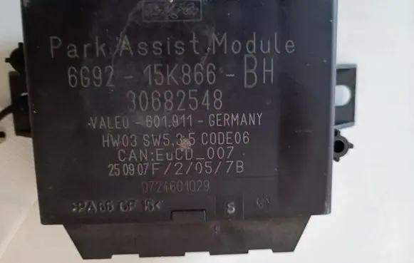 Volvo XC70 Parking PDC control unit/module 30682548