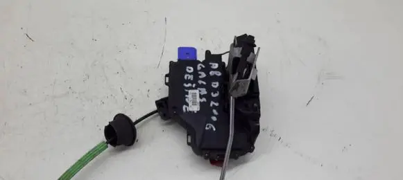 Audi A8 S8 D3 4E Rear door lock 4E0839016 PA66302G