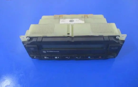 Volkswagen PASSAT B5 Climate control unit 3B1907044B