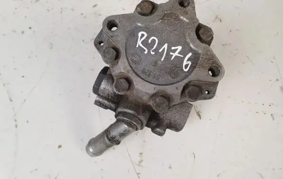 BMW 3 E90 E91 Power steering pump 7692974546