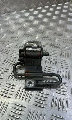 Audi Q7 4L Front door lower hinge 8E0831412E