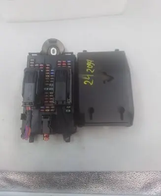 Volvo S90, V90 Fuse module 31682732 0037456