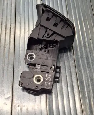 BMW 1 F40 Seat back rest lock catch 7411297
