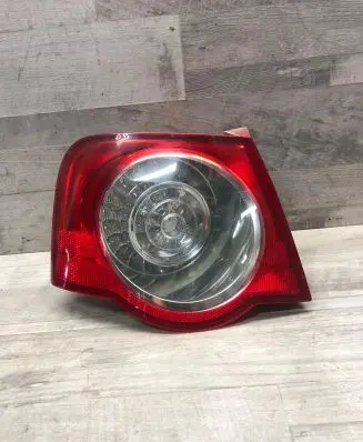 Volkswagen PASSAT B6 Rear/tail lights 3C5945095H